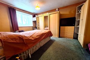 Bedroom - click for photo gallery